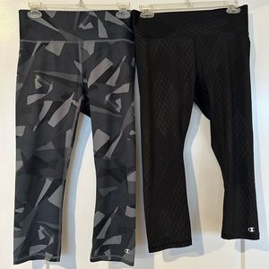2 Champion Capri Leggings Size M